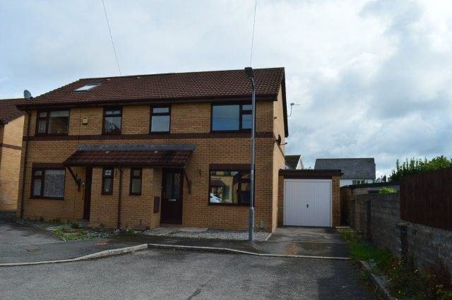 10 Llantwit Garden Close, Llantwit Major, front of the property
