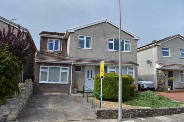 7 Clos yr Onnen, Llantwit Major, front of the property